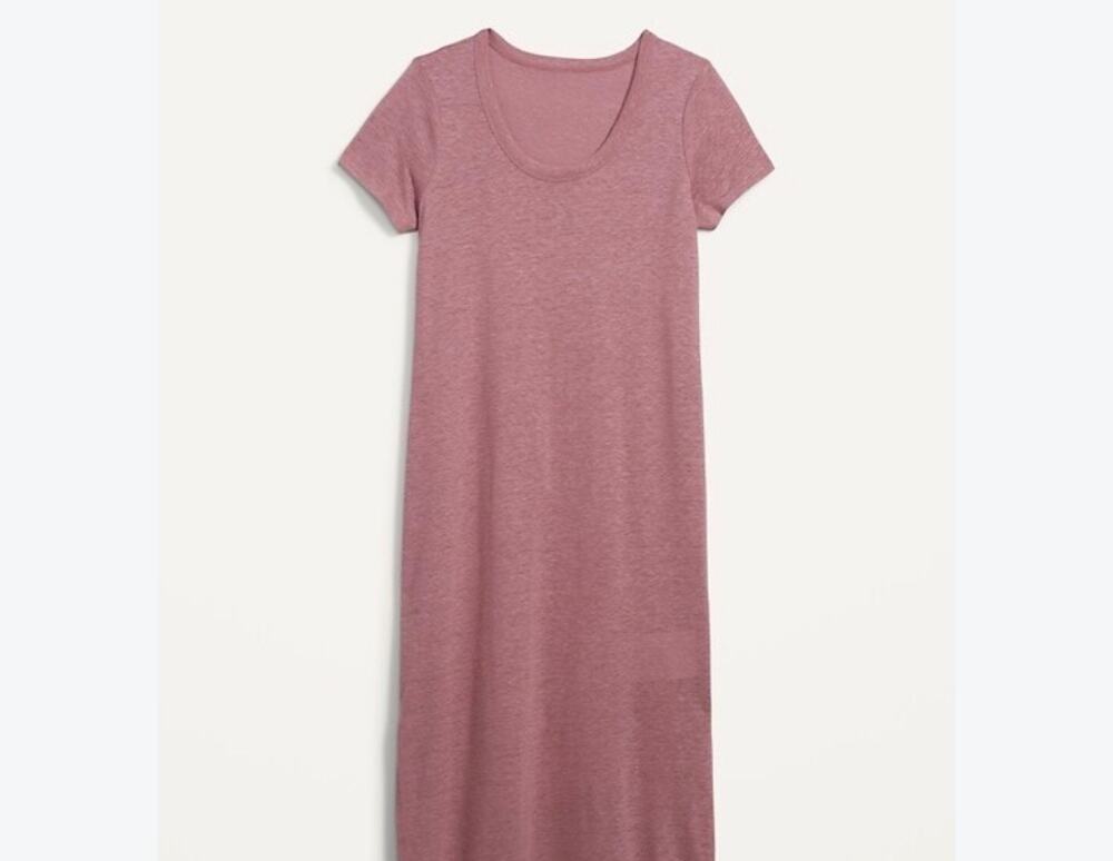 Old Navy T-shirt, dress size XL